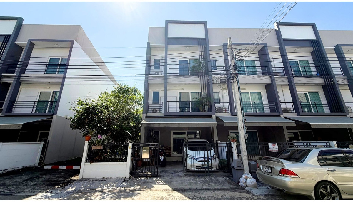 ขายทาวน์โฮม บ้านกลางเมือง สวนหลวง 28.4 ตร.ว. หลังริม พื้นที่กว้าง ใกล้สวนหลวง ร.9 เมกาบางนา เดินทางสะดวก ขายทาวน์โฮม บ้านกลางเมือง สวนหลวง 28.4 ตร.ว. หลังริม พื้นที่กว้าง ใกล้สวนหลวง ร.9 เมกาบางนา เดินทางสะดวก
