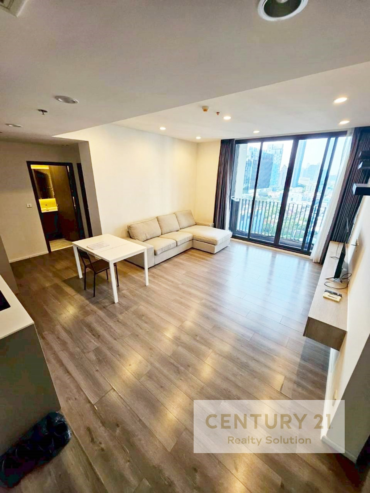 For sale : 2 bedroom condo at Whizdom Essence , True Digital Park, Sukhumvit 101