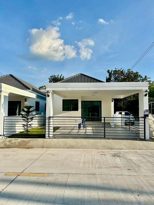บ้านสวน ซอย 11 เมืองชลบุรี / 3 ห้องนอน (ขาย), Baan Suan Soi 11 Chonburi City / 3 Bedrooms (FOR SALE) YEAN081