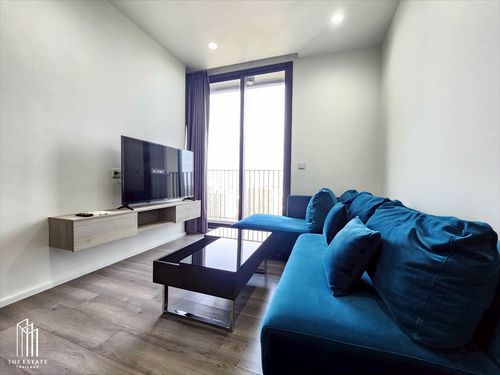 For rent Whizdom Essence ห้องมุม ไม่ติดเพื่อนบ้าน ครัวปิดแบบกระจกใส มีมุมทำงานในห้องนอน แสงธรรมชาติดี ได้วิวสวน เหมาะอยู่อาศัยจริง @38,000 Baht