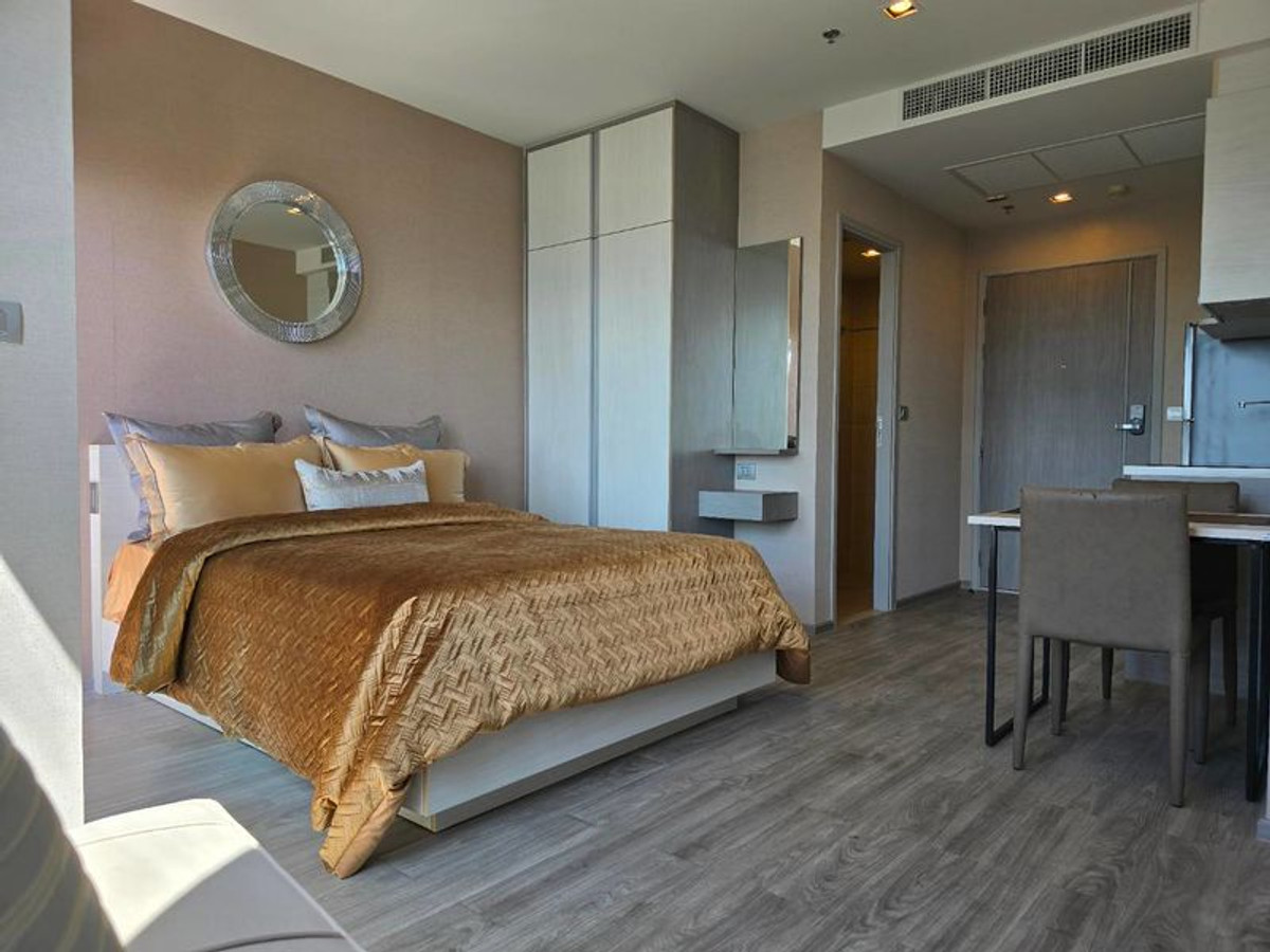 For sale condo Aeras Beachfron Jomtien.(S03-2339) For sale condo Aeras Beachfron Jomtien.(S03-2339)