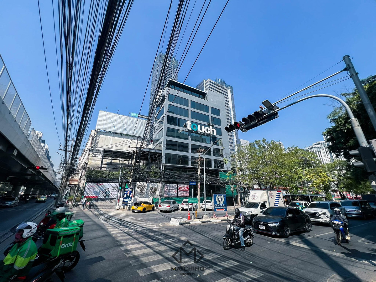 6901-076 For sale/rent, Standalone Style office building, modern, 8 floors, ready for use, Rama 9 area. 6901-076 For sale/rent, Standalone Style office building, modern, 8 floors, ready for use, Rama 9 area.