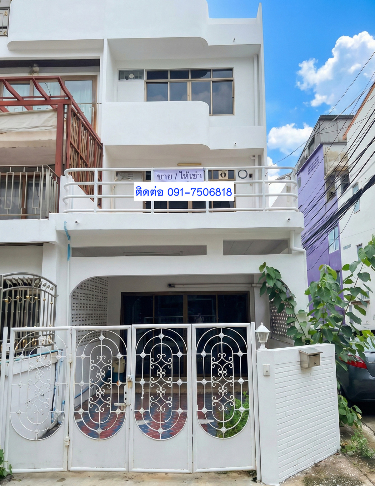 Townhome for sale, Sukhumvit, near Ekkamai BTS.