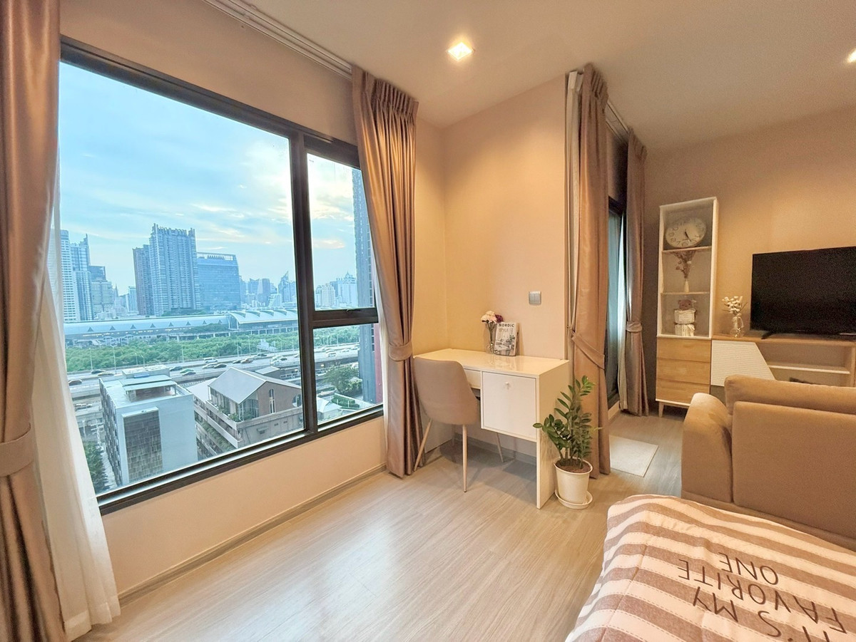 For Rent!! Life Asoke – Rama 9 💰 Rent: 18,000 THB/month 🛋 Studio | 27.95 sq.m. | Fully furnished 📞 Contact Aomam (Agent) Tel / Line: 095-587-1692 WhatsApp: +66 95-587-1692 – รูปที่ 2