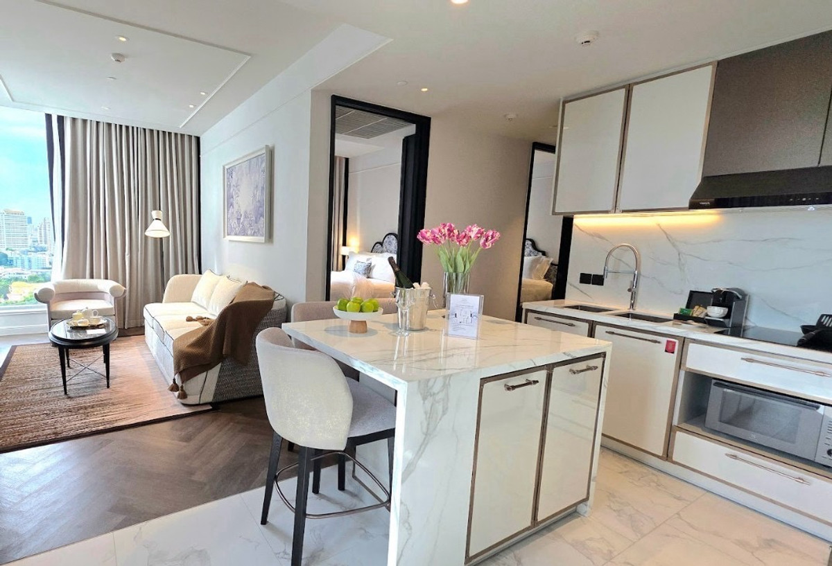 2 Bedroom Suite | 65 ตร.ม. | La Clef Bangkok by The Crest Collection | 150,000THB | 082-4499822