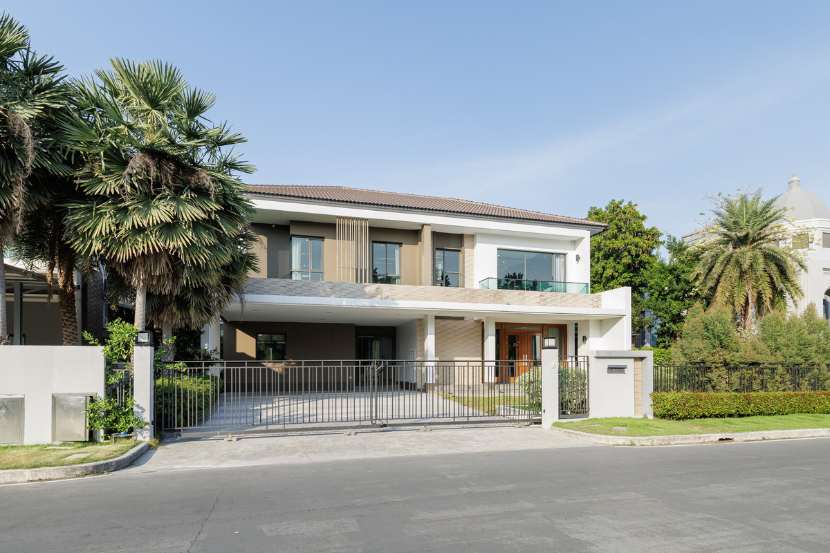 For rent/sale: Single house The Grand Lux Bangna–Suanluang, model home with private pool, rent 280,000 baht | Sell 49.9 million baht For rent/sale: Single house The Grand Lux Bangna–Suanluang, model home with private pool, rent 280,000 baht | Sell 49.9 million baht