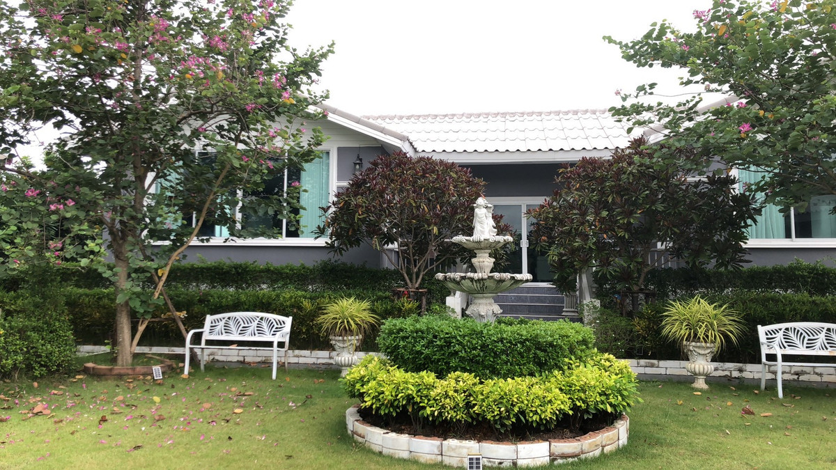 92464 - ขายรีสอร์ทลดาวรรณ์ คอดเทจ ตกแต่งสไตส์ยุโรป คลองสาม ลำลูกกา มีบ้าน4 หลัง 5 ห้องนอน 5 ห้องน้ำ เนื้อที่ 333 ตรว สมราคา 92464 - ขายรีสอร์ทลดาวรรณ์ คอดเทจ ตกแต่งสไตส์ยุโรป คลองสาม ลำลูกกา มีบ้าน4 หลัง 5 ห้องนอน 5 ห้องน้ำ เนื้อที่ 333 ตรว สมราคา