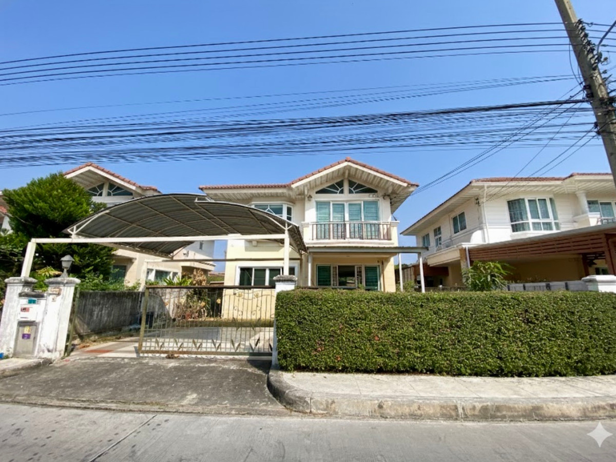 For rent: 2-story detached house, unfurnished, ready to move in. Supalai Gardenville Wongwaen-Lam Luk Ka Khlong 3, a quality home from Supalai, Close to the BTS Green Line, Kukot Station, just 10 minutes away.