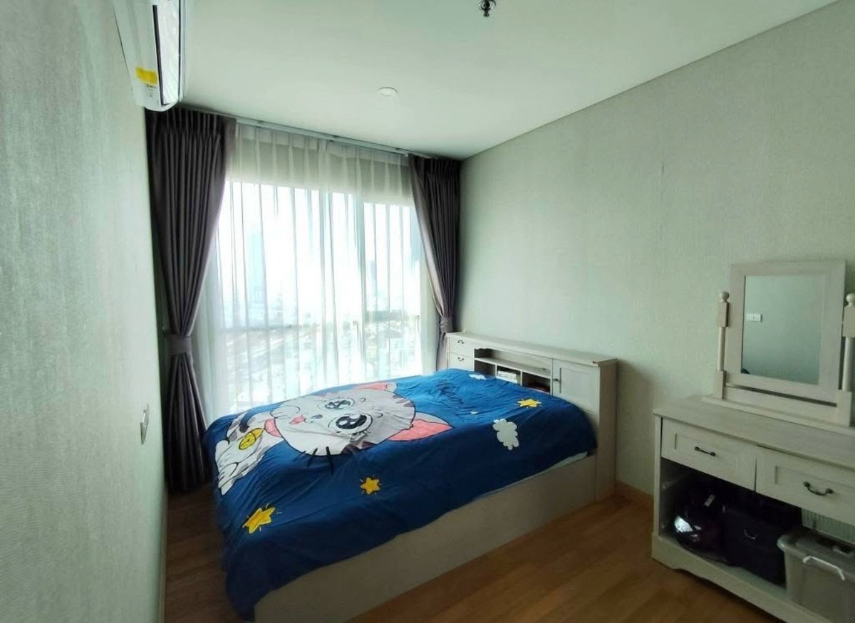 Condo for sale Lumpini Place Ratchada - Sathu near BTS Chong Nonsi. Condo for sale Lumpini Place Ratchada - Sathu near BTS Chong Nonsi.