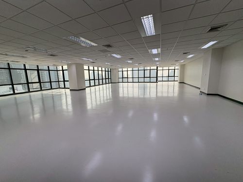 ให้เช่าพื้นที่สำนักงาน อาคาร Silom Complex ชั้น 23 พื้นที่ 255.18 ตร.ม. ใกล้ BTS ศาลาแดง