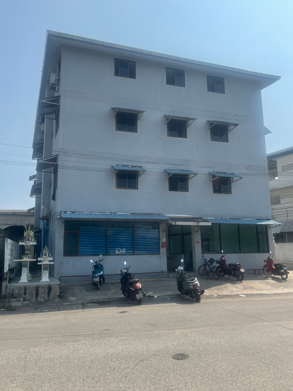Dormitory business for sale with tenants, 32 rooms, Bang Kradi Road, Soi Bang Kradi 16, Samae Dam Subdistrict, Bang Khun Thian District, Bangkok, near Central Rama 2. Dormitory business for sale with tenants, 32 rooms, Bang Kradi Road, Soi Bang Kradi 16, Samae Dam Subdistrict, Bang Khun Thian District, Bangkok, near Central Rama 2.