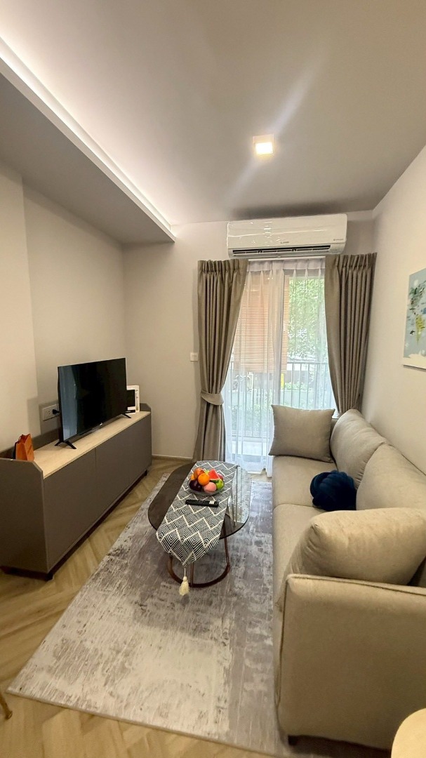 🔥For Rent Now🔥 Chapter Thonglor 25 Low Rise, brand new unit, fully furnished with furniture and appliances, ready to move in. Convenient transportation with shuttle service to BTS Thonglor❗ 🔥For Rent Now🔥 Chapter Thonglor 25 Low Rise, brand new unit, fully furnished with furniture and appliances, ready to move in. Convenient transportation with shuttle service to BTS Thonglor❗