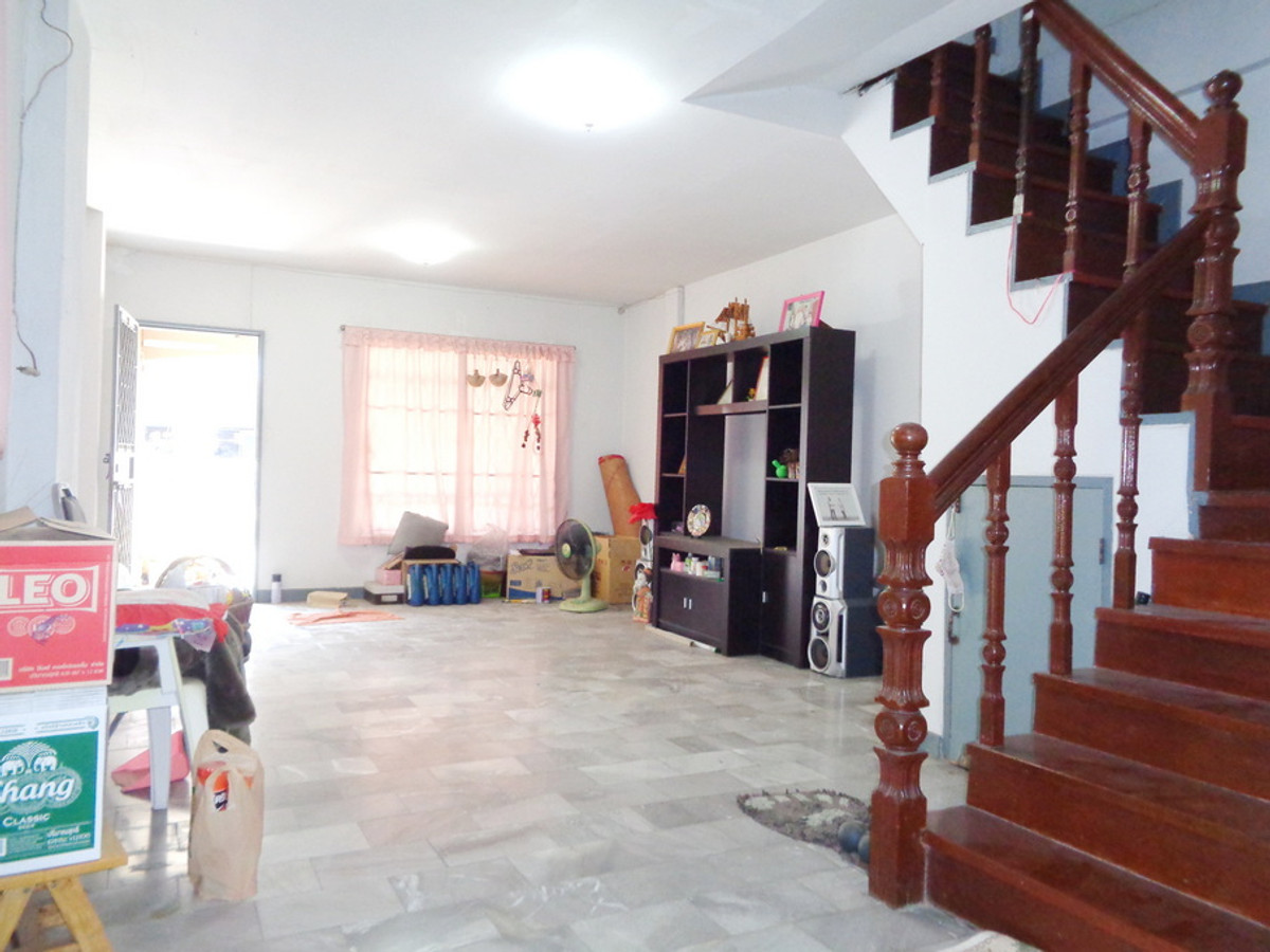 🚩 Townhouse on the edge of 22 square wah, KC Village, Ramintra 1, Soi Hathairat 39, Minburi 💷 1.9 million baht ✨ Free transfer fee. – รูปที่ 4