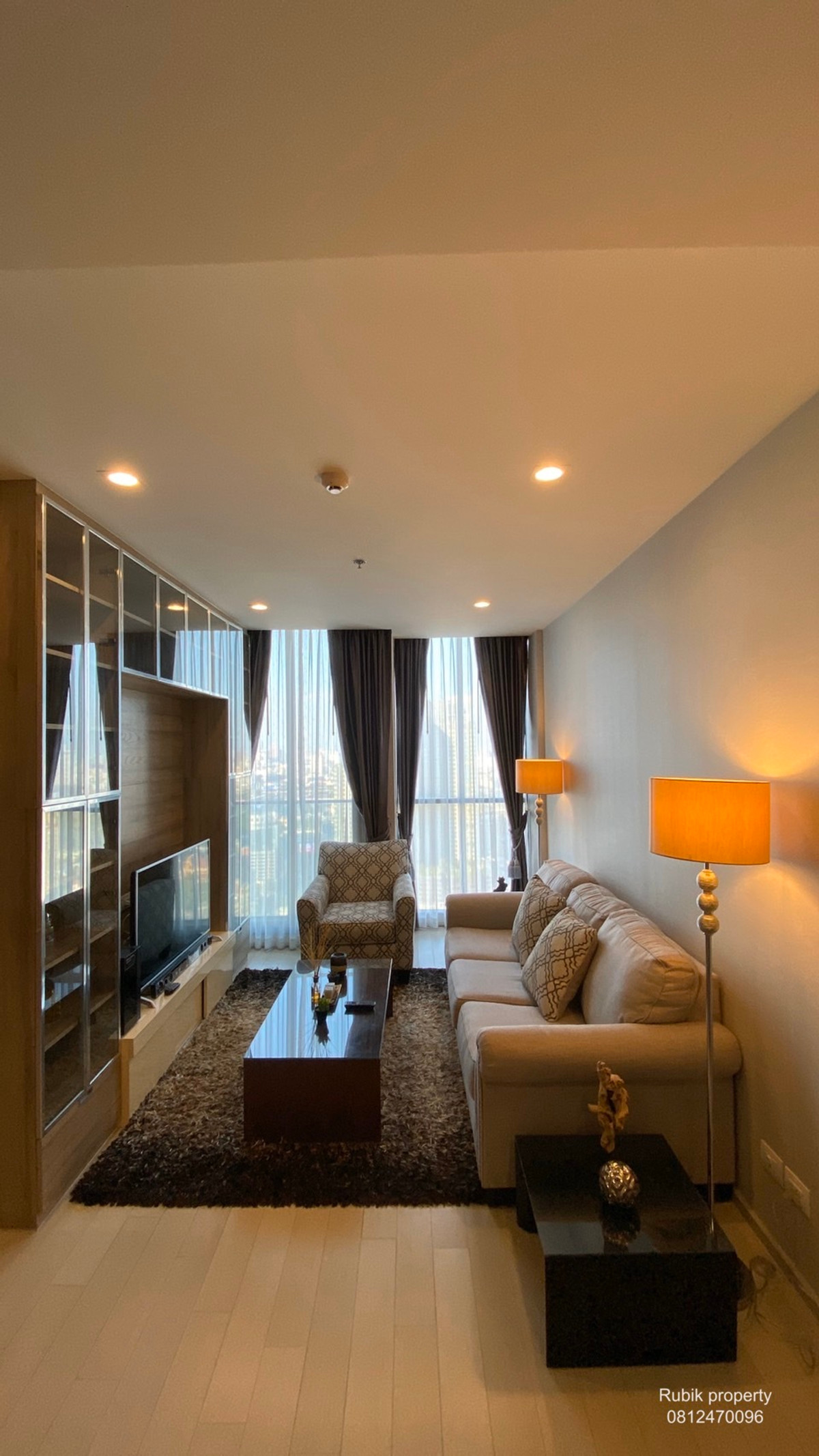 ✨🏙️ Noble Ploenchit – Luxury Condo for Rent (RB1285) 🏙️✨ 📍 Prime Location in the Heart of Bangkok