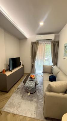 🔥For Rent Now🔥 Chapter Thonglor 25 Low Rise, brand new unit, fully furnished with furniture and appliances, ready to move in. Convenient transportation with shuttle service to BTS Thonglor❗