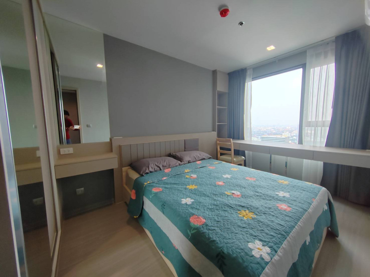 For rent Life Ladprao, high floor room, beautiful view, very good price RW003831