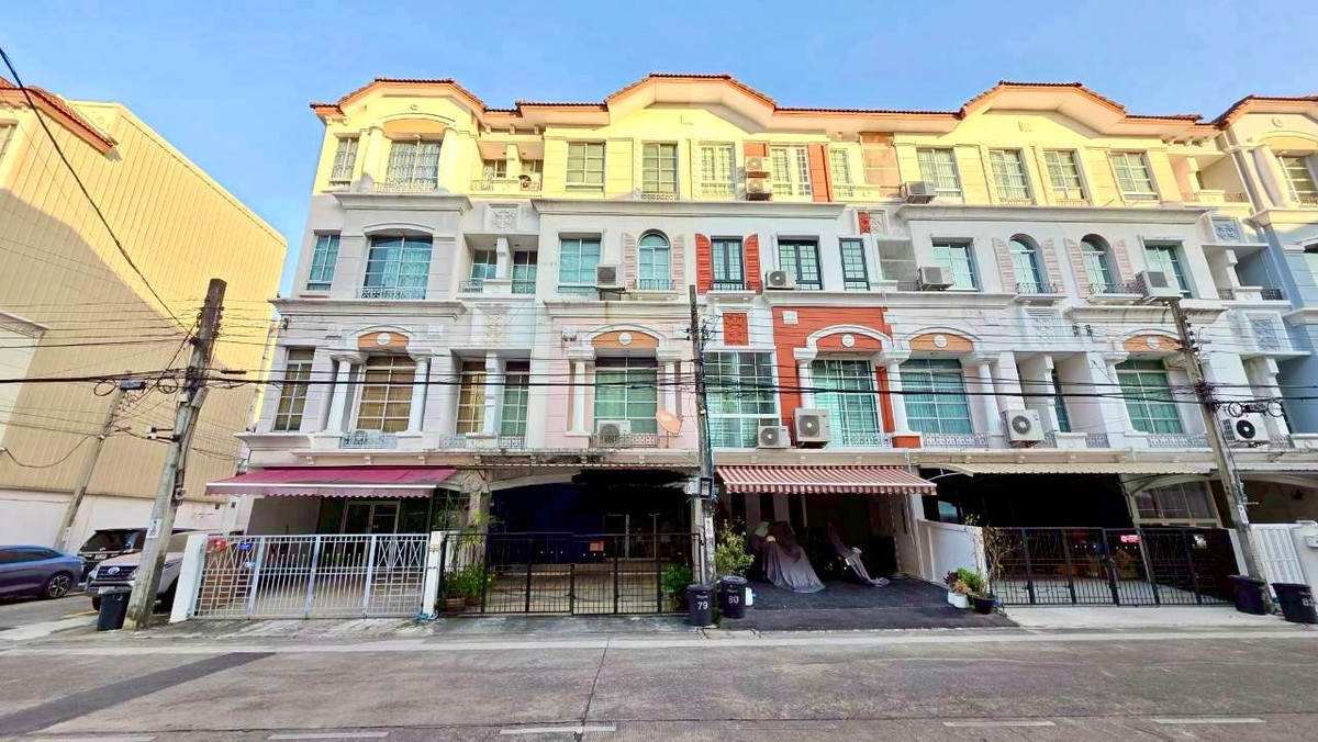[Urgent sale!] Townhome, 4 floors, 24.2 sq m., Klang Muang Village, Rama 9-Lat Phrao, prime location, next to the expressway! Suitable for both living and office use.