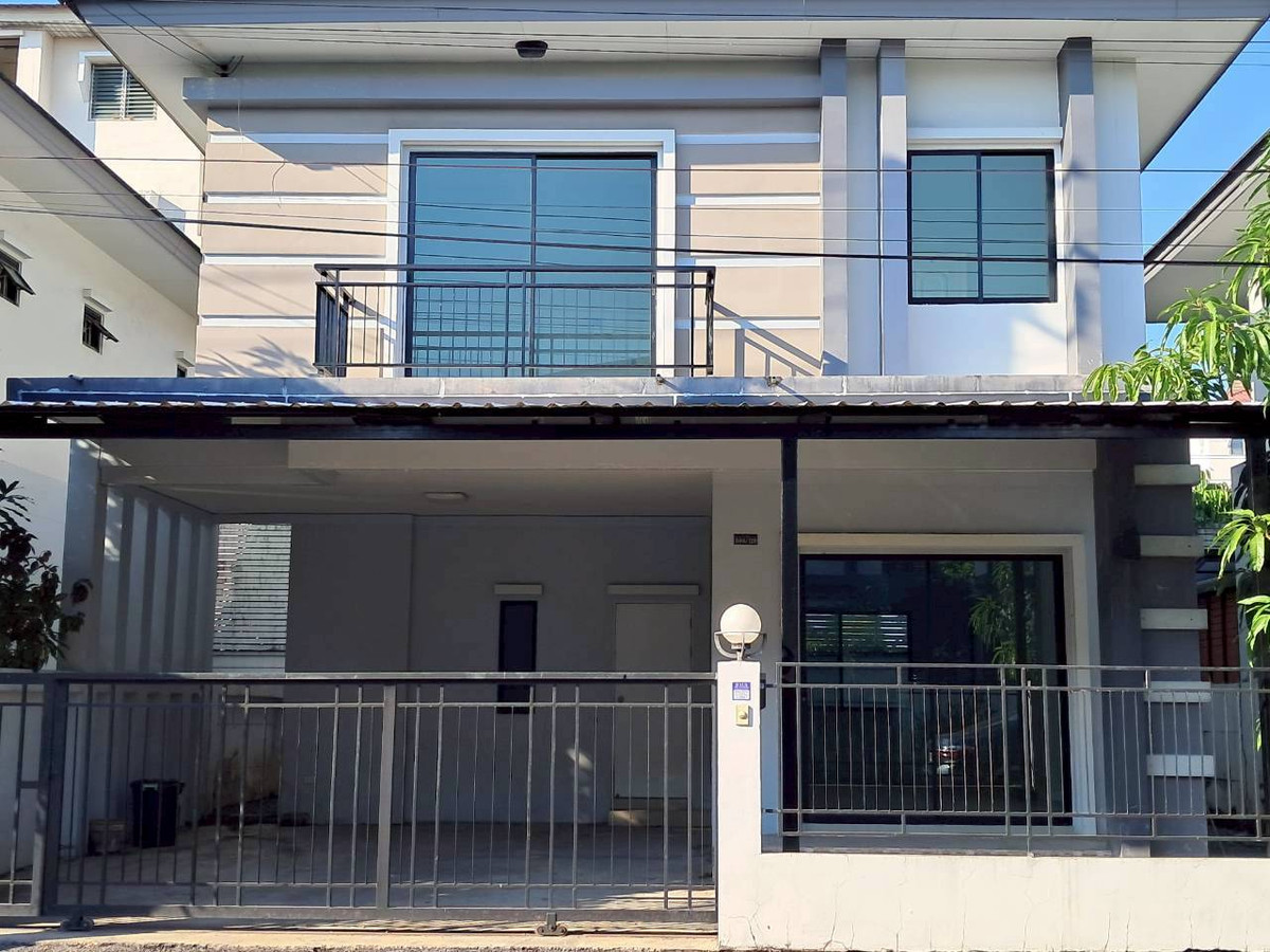 for SALE: Single house Haus The Hamburg Ramintra-Ramkhamhaeng, good location, nice project, hurry and say hello 095-3905490
