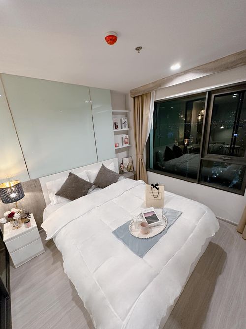 For rent Life Ladprao, beautiful room, fully decorated, has a walk-in closet, good price, ready to move in RW002899