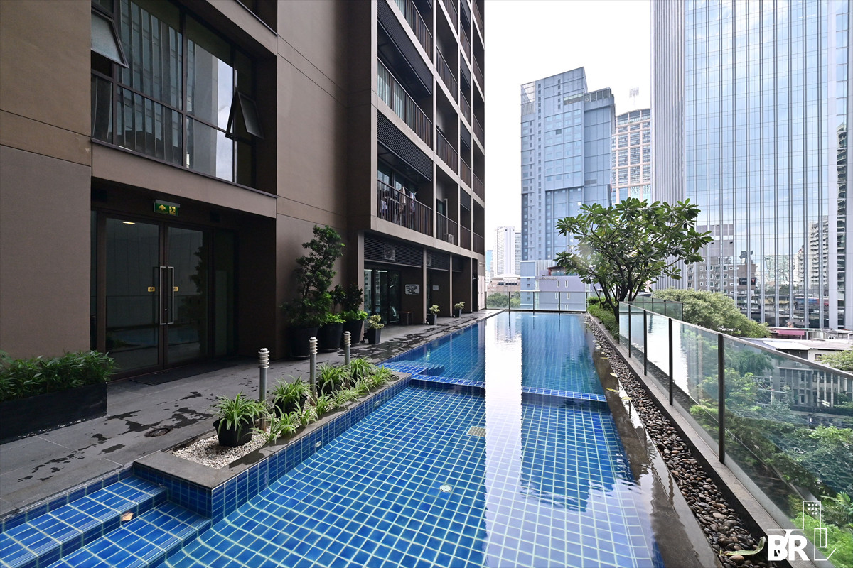 ✨ For Sale: Noble Refine Condo ✨ 💰 Best Price 7,300,000 THB