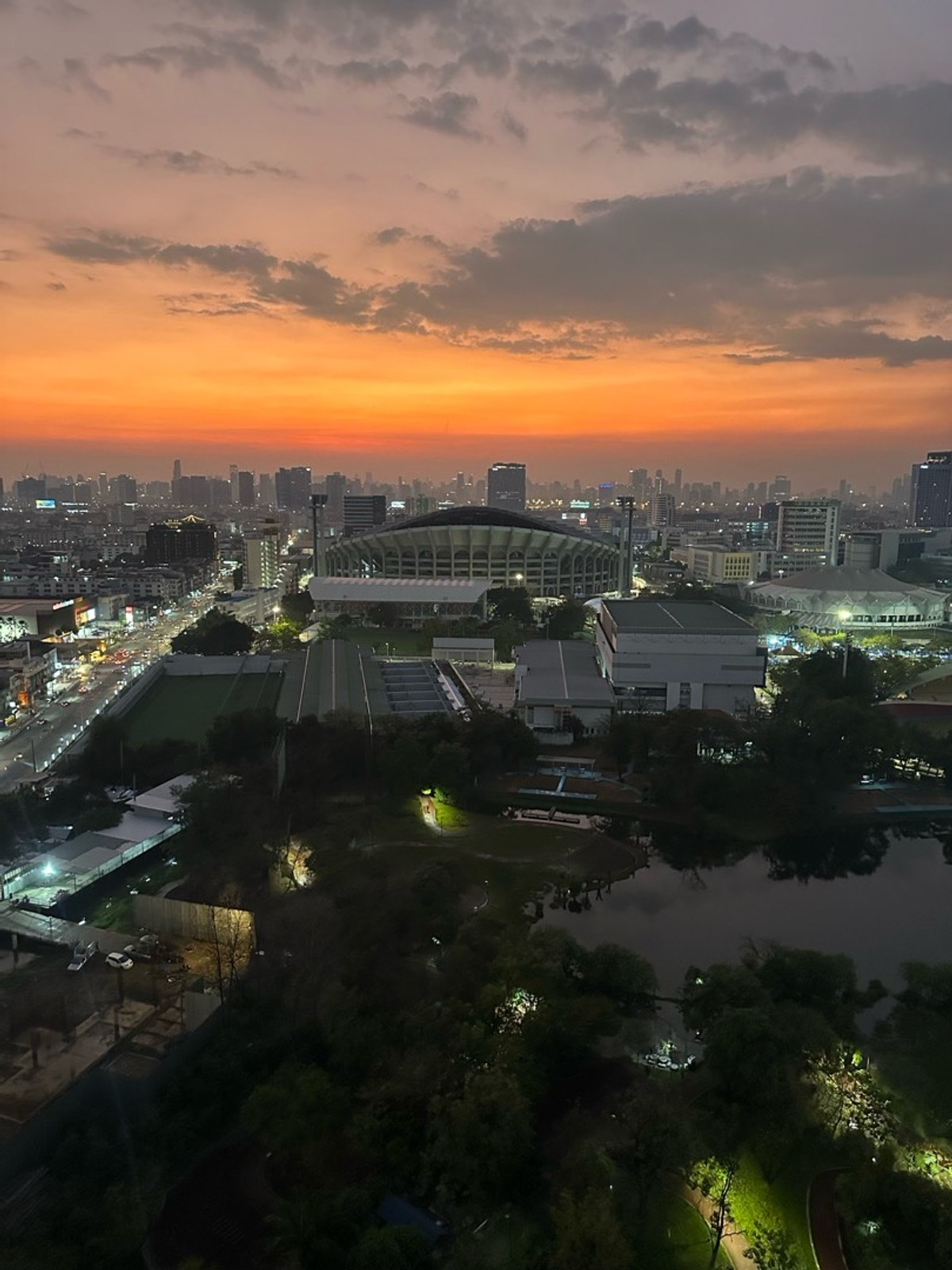 For sale 2 bedrooms 2 bathrooms 出售2房2卫 For sale 2 bedrooms 2 bathrooms 出售2房2卫