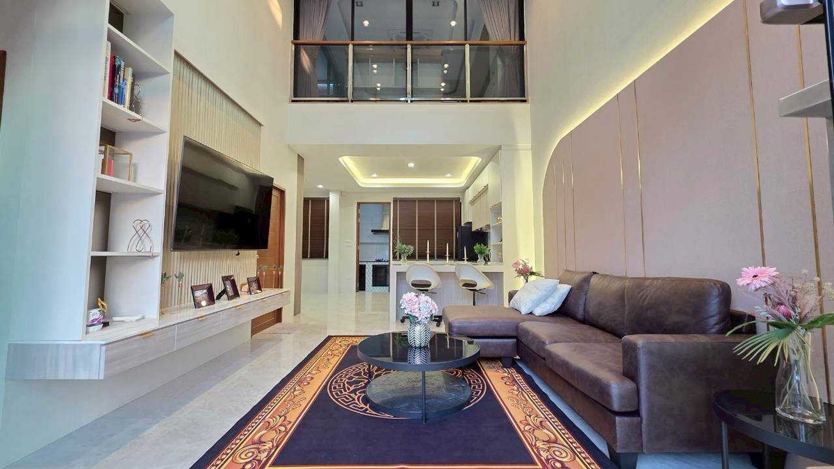 [For rent] Townhome, 3.5 floors, large, beautiful, lots of space, Diamond Ville Lat Phrao-Wang Hin project. Fully furnished Ready to move in! Prime location, suitable for living, office or clinic. – รูปที่ 3