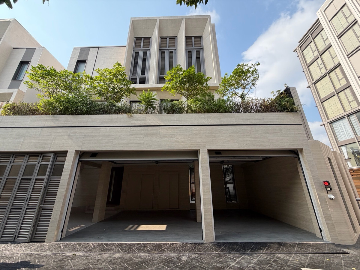 บ้านเดี่ยวลักชัวรี่ขาย ใจกลางสาทร ใกล้ทางด่วน พร้อมลิฟต์ส่วนตัวและสระว่ายน้ำ บ้านเดี่ยวลักชัวรี่ขาย ใจกลางสาทร ใกล้ทางด่วน พร้อมลิฟต์ส่วนตัวและสระว่ายน้ำ