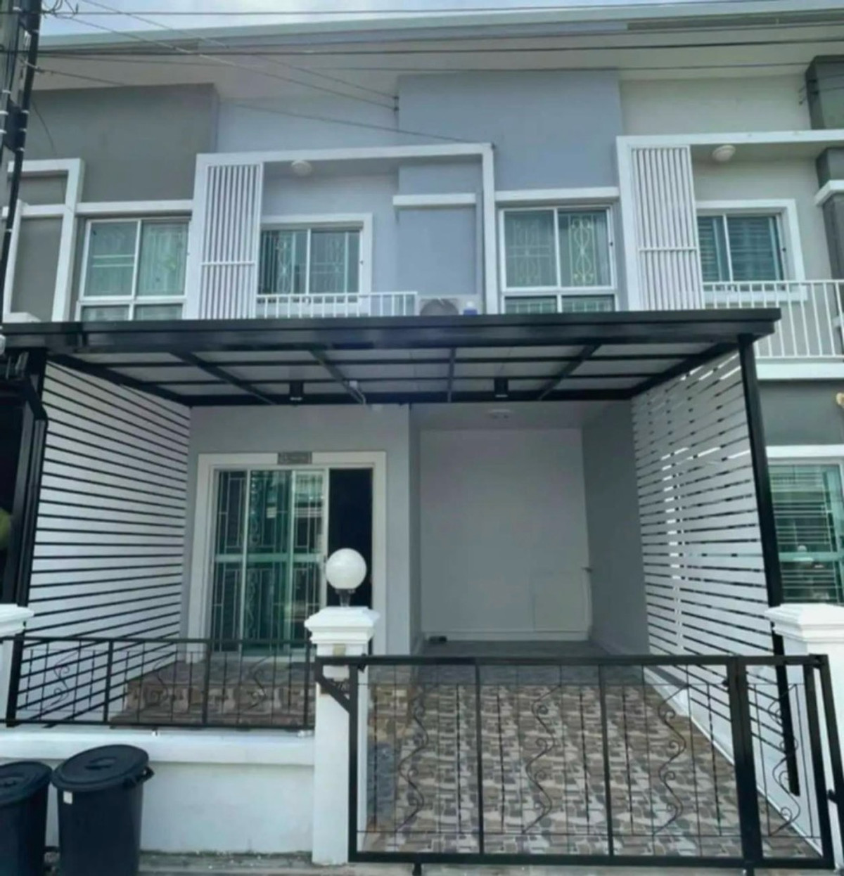 Urgent sale, townhome, Nirun Ville 16, size 16.80 sq m, 3 bedrooms, 2 bathrooms, area 67.20 sq m, newly decorated, near the airport, ready to move in, special price 1,890,000 baht. Urgent sale, townhome, Nirun Ville 16, size 16.80 sq m, 3 bedrooms, 2 bathrooms, area 67.20 sq m, newly decorated, near the airport, ready to move in, special price 1,890,000 baht.