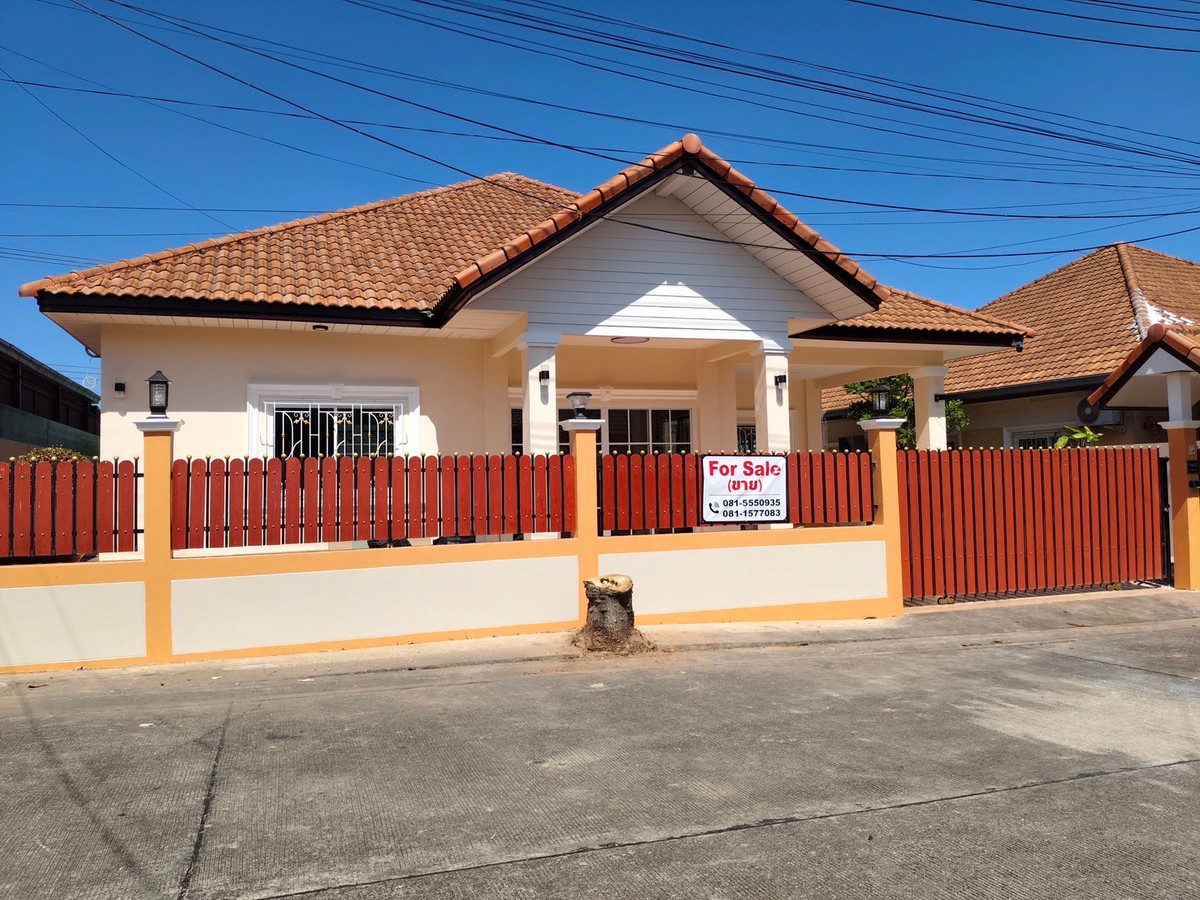 Classic Home Village 2, Soi Bunsamphan 11, detached house for sale in Pattaya, ready to move in **Price only 5,990,000 baht** Classic Home Village 2, Soi Bunsamphan 11, detached house for sale in Pattaya, ready to move in **Price only 5,990,000 baht**