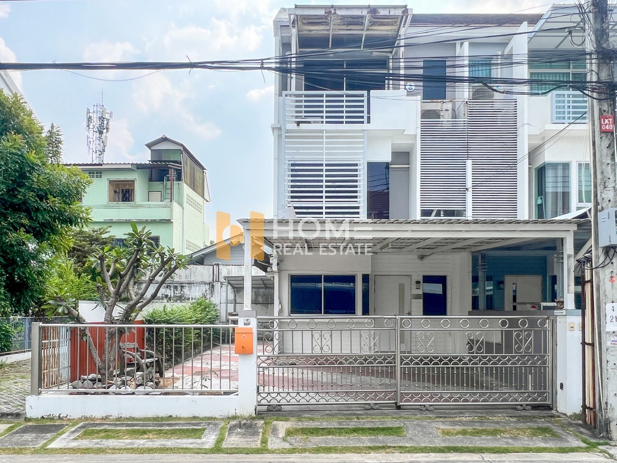 Baan Mai Rama 9 - Srinakarin / 3 Bedrooms (FOR RENT) BZD120 Baan Mai Rama 9 - Srinakarin / 3 Bedrooms (FOR RENT) BZD120