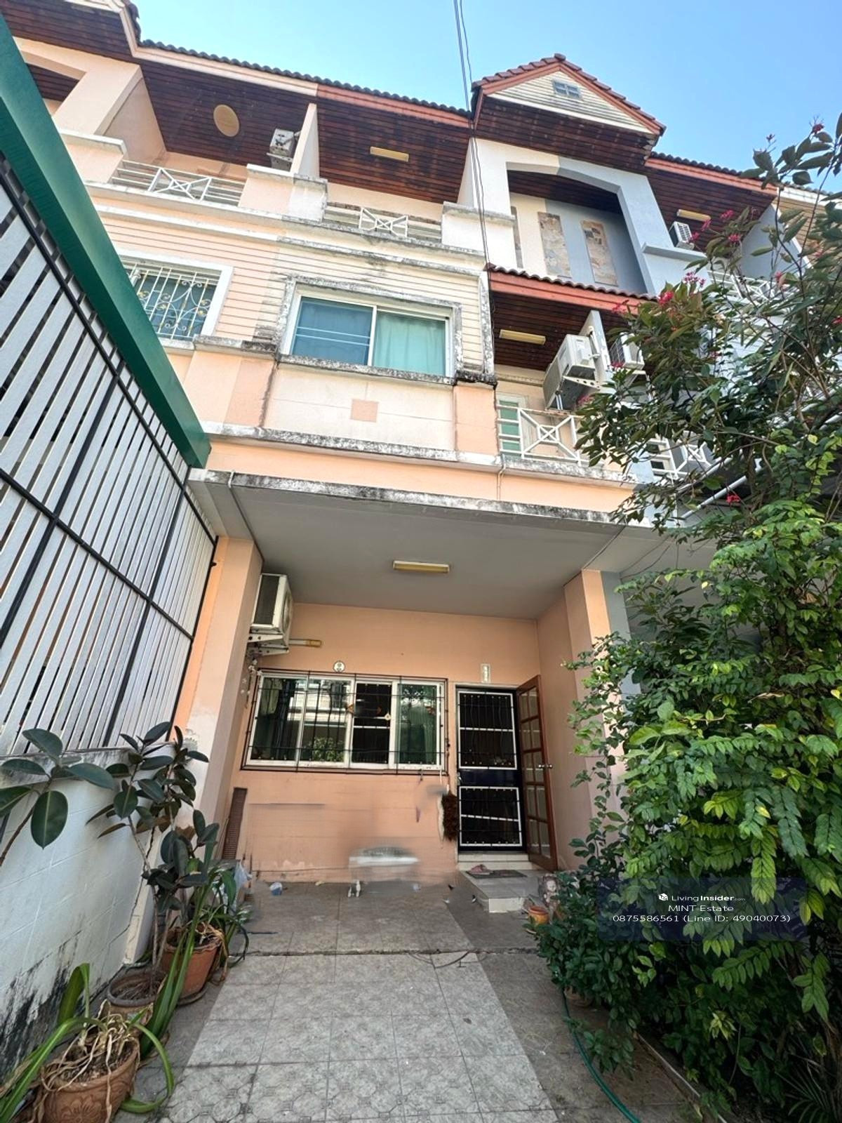 Selling cheapest in the project! 3-story townhome, Prinyalak Chaemchan, 174 sq m, 4 bedrooms, original condition, complete with furniture included. Selling cheapest in the project! 3-story townhome, Prinyalak Chaemchan, 174 sq m, 4 bedrooms, original condition, complete with furniture included.