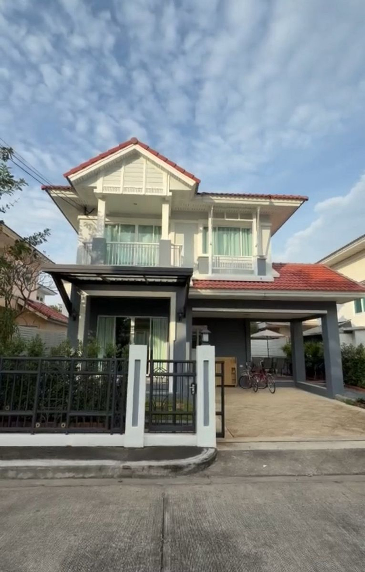 House for rent, Perfect Place, near Suvarnabhumi Airport, convenient travel, quiet, good location next to the mall. #Near Suvarnabhumi #House for rent Perfect Place Sukhumvit 77-Suvarnabhumi Perfect Place Sukhumvit 77-Suvarnabhumi // #Near Suvarnabhumi //