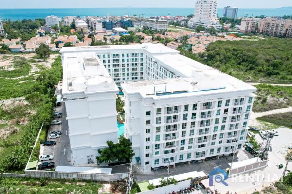 Looking for a spacious condo in Jomtien with a relaxing resort atmosphere?