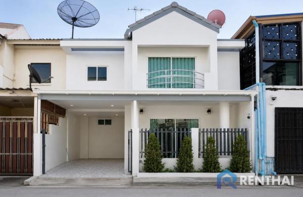 Twinhouse for sale city side