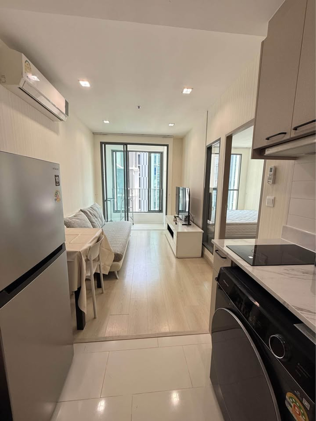 Condo for Rent: Ideo Mobi Sukhumvit 81 (H33697) Nearest BTS: On Nut Station Condo for Rent: Ideo Mobi Sukhumvit 81 (H33697) Nearest BTS: On Nut Station