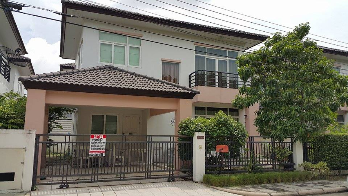 2-story detached house, large size, near the air force base. Bhumibol Hospital, Rasa Park Lane Project, Watcharapol Road 2-story detached house, large size, near the air force base. Bhumibol Hospital, Rasa Park Lane Project, Watcharapol Road