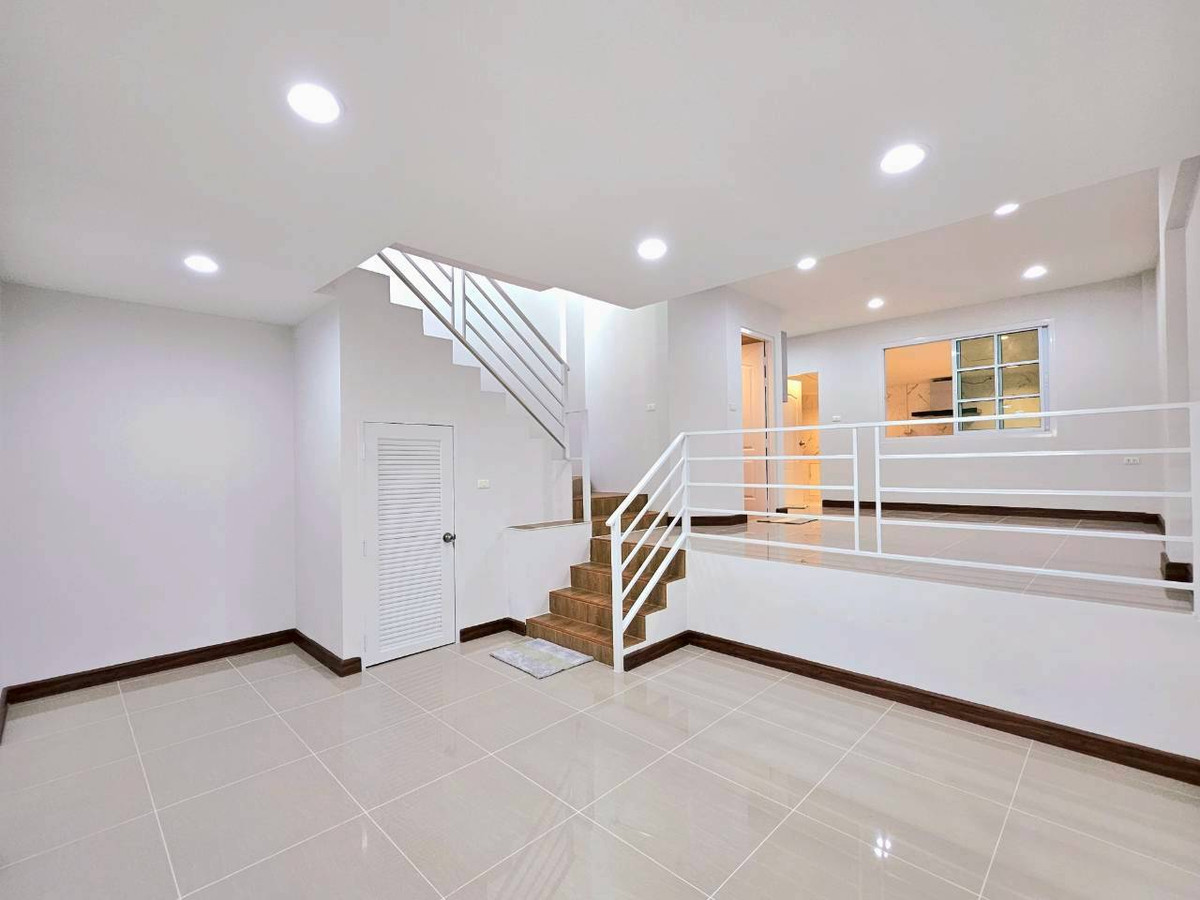 🏡ขาย ทาวน์เฮ้าส์ 3 ชั้น พาร์คราชาวดี พระราม 2 ซอย 3 รีโนเวทใหม่ พร้อมอยู่ – รูปที่ 4