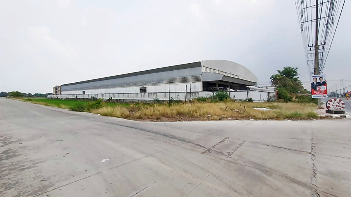 ที่ดิน 30 ไร่ แยกไทรน้อย อยู่ใกล้สำนักงานบริษัทใหญ่และโรงงานเถ้าแก่น้อย ที่ดิน 30 ไร่ แยกไทรน้อย อยู่ใกล้สำนักงานบริษัทใหญ่และโรงงานเถ้าแก่น้อย