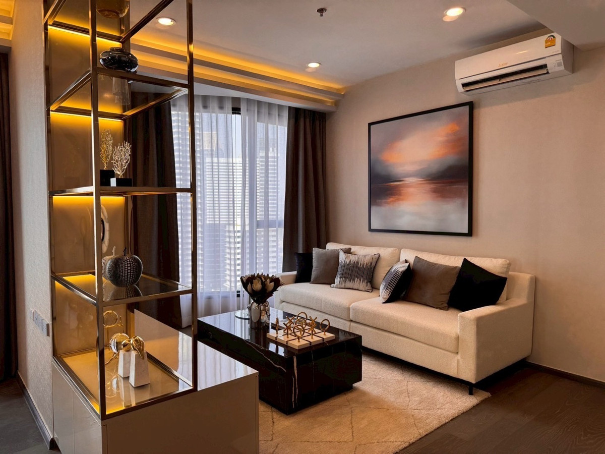Coco Parc 📌Prime Location, just a few minutes to CBD Sathorn-Silom, near MRT Lumpini 88.7 sq.m. Price