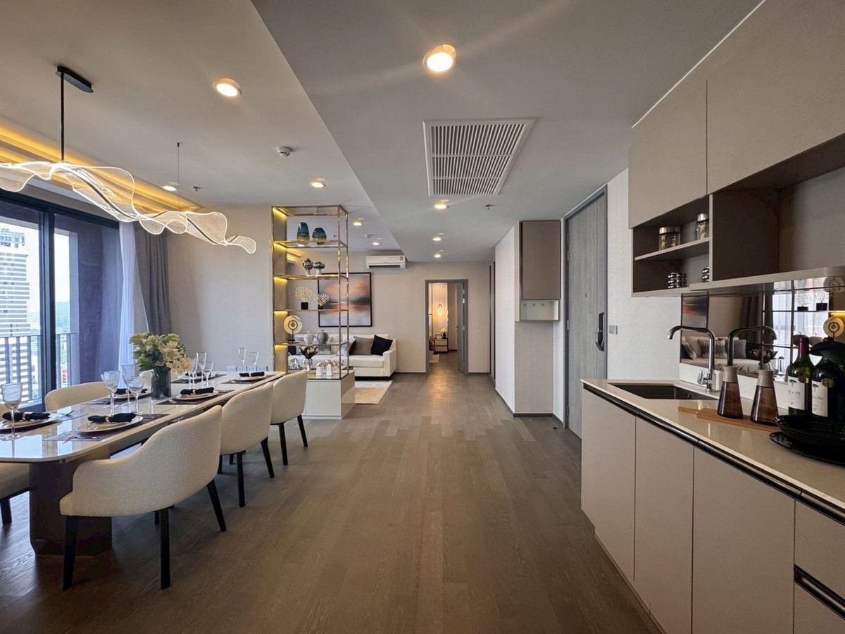Coco Parc Prime Location เพียงไม่กี่นาทีถึง CBD สาทร–สีลม ใกล้ MRT Lumpini2Bed 2Bath 88.7 sq.m. Price 21.995 MBPhat : 064-642-8664Nui : 094-624-2014