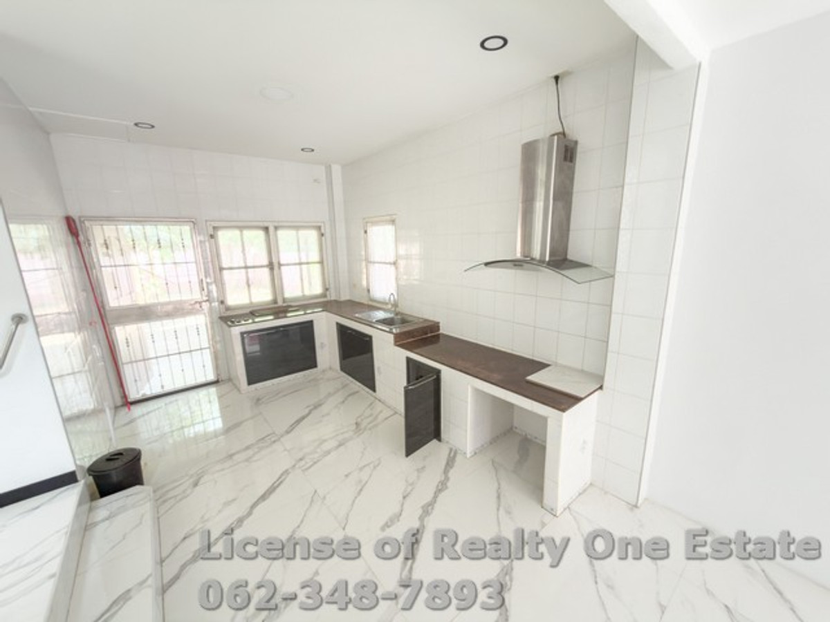 ขายด่วน! บ้านเดี่ยวหลังมุม “ที่ดินใหญ่พิเศษ“ 88.6 ตร.ว. หมู่บ้านทรัพย์หมื่นแสน (ปทุมธานี-ลาดหลุมแก้ว) ต่อเติมได้จุใจ – รูปที่ 3