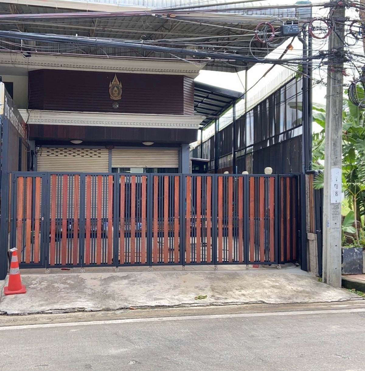 🏢 Sell / rent commercial building, 4.5 floors, room along Suan Phak Road - Taling Chan | New condition, lots of space, can be used in many ways (FIFA 087-808-3690)