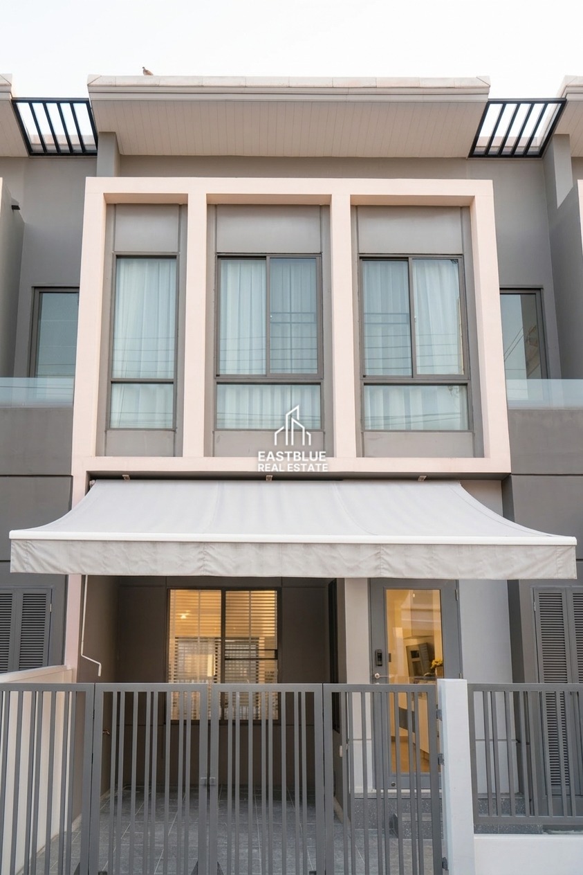 For Sale: Modern Townhouse at Pleno Sukhumvit-Bangna!