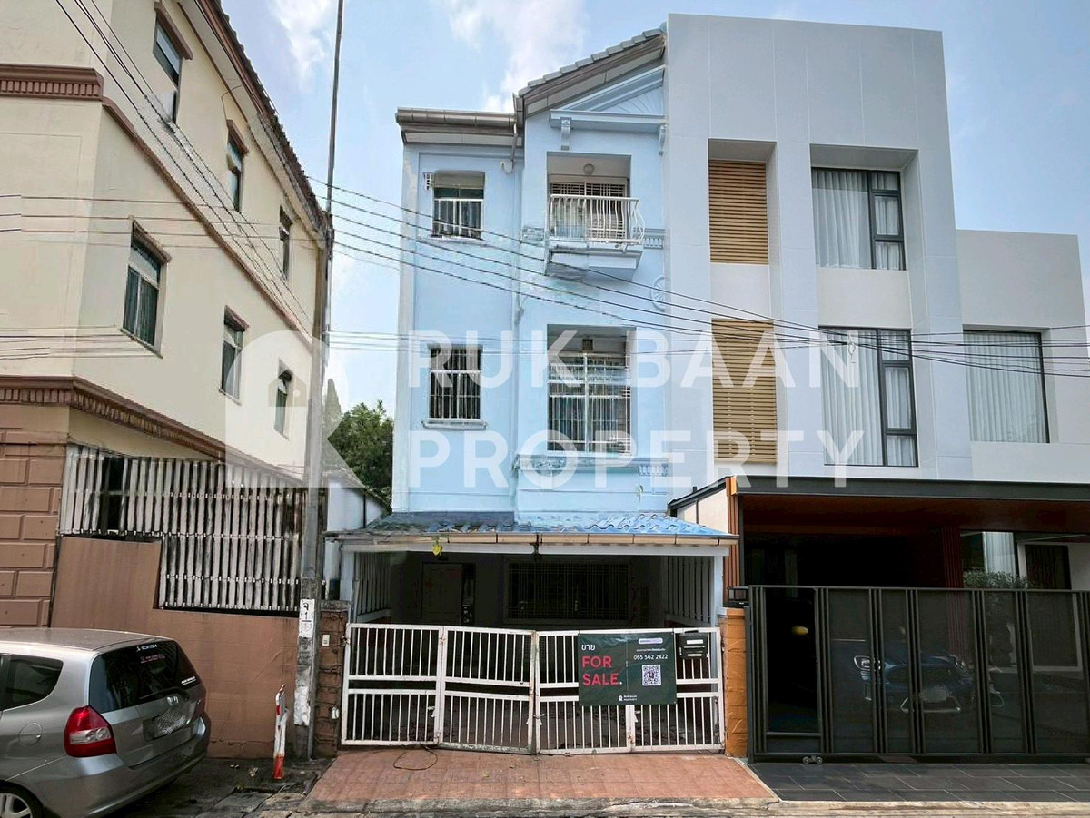 House in the middle of the city, best price at Mengjai Lat Phrao House in the middle of the city, best price at Mengjai Lat Phrao
