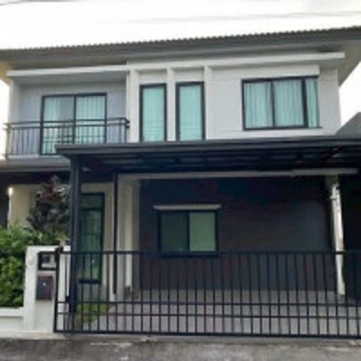 Single house, Britannia Bangna Km. 42, 50.80 sq m, 3 bedrooms, 4 bathrooms, 5.4 million, built-in and decorated, ready to move in, includes some furniture and electrical appliances, quiet. – รูปที่ 2