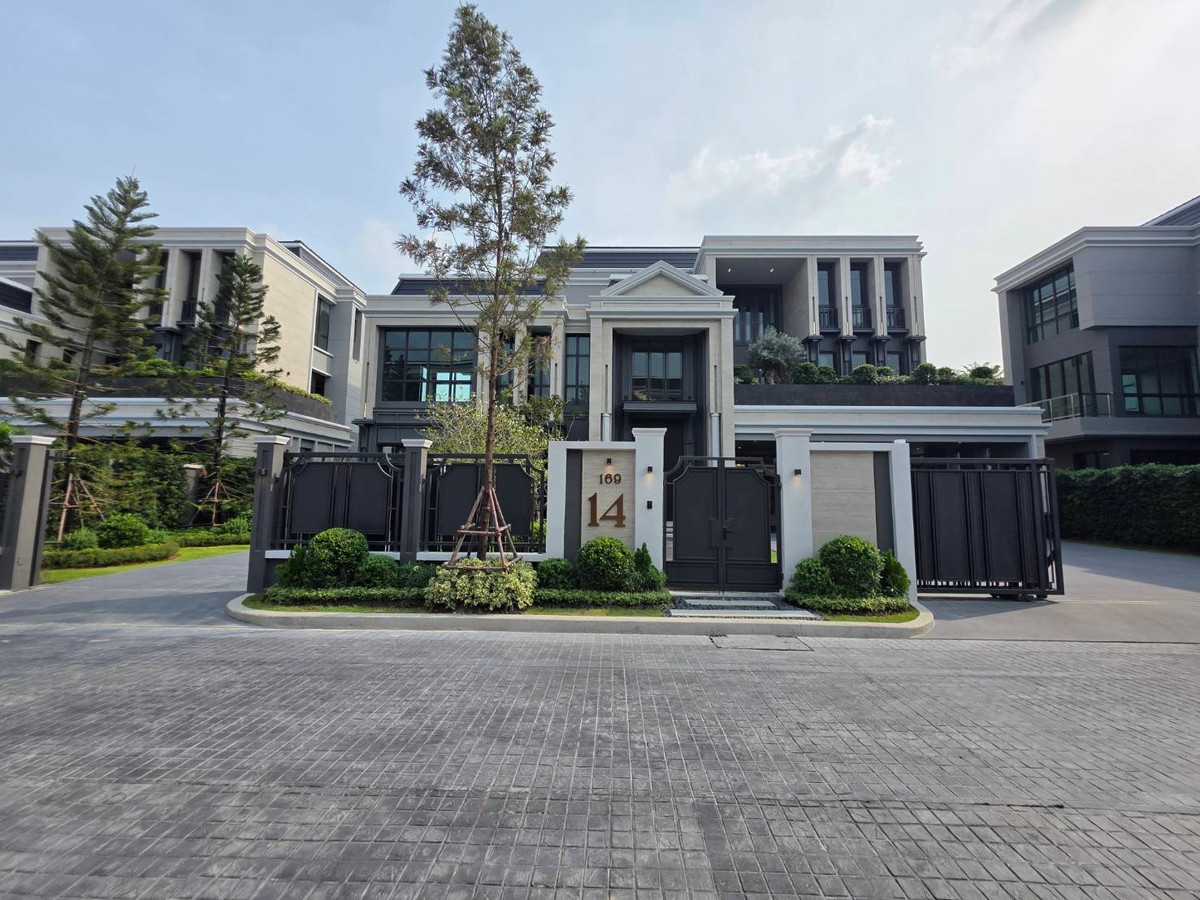 Connoisseur Pattanakarn 32: 210.2 sqwah 952sqm. 6bed 7bath Fully Furnished 169,000,000 Am: 0656199198 Connoisseur Pattanakarn 32: 210.2 sqwah 952sqm. 6bed 7bath Fully Furnished 169,000,000 Am: 0656199198