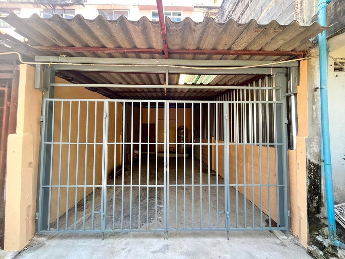 บ้านแบ่งเช่าลาดพร้าว 101 พท.100 ตรม.ใกล้รถไฟฟ้าเดินได้ 2 นอน 2 น้ำ 12000 เลี้ยงแมวได้ บ้านแบ่งเช่าลาดพร้าว 101 พท.100 ตรม.ใกล้รถไฟฟ้าเดินได้ 2 นอน 2 น้ำ 12000 เลี้ยงแมวได้