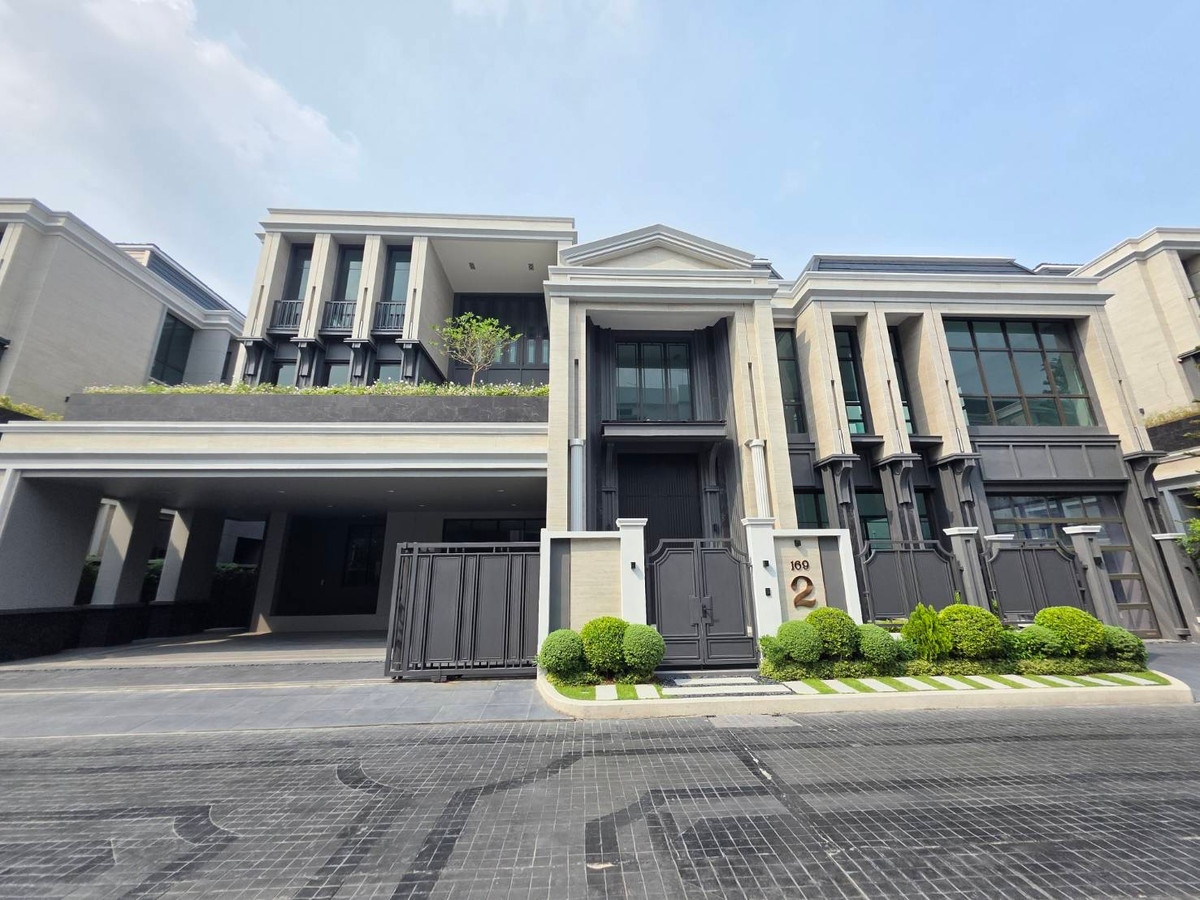 Connoisseur Pattanakarn 32: 137.80 sqwah 952sqm. 6bed 7bath Fully Fitted 110,000,000 Am: 0656199198 Connoisseur Pattanakarn 32: 137.80 sqwah 952sqm. 6bed 7bath Fully Fitted 110,000,000 Am: 0656199198