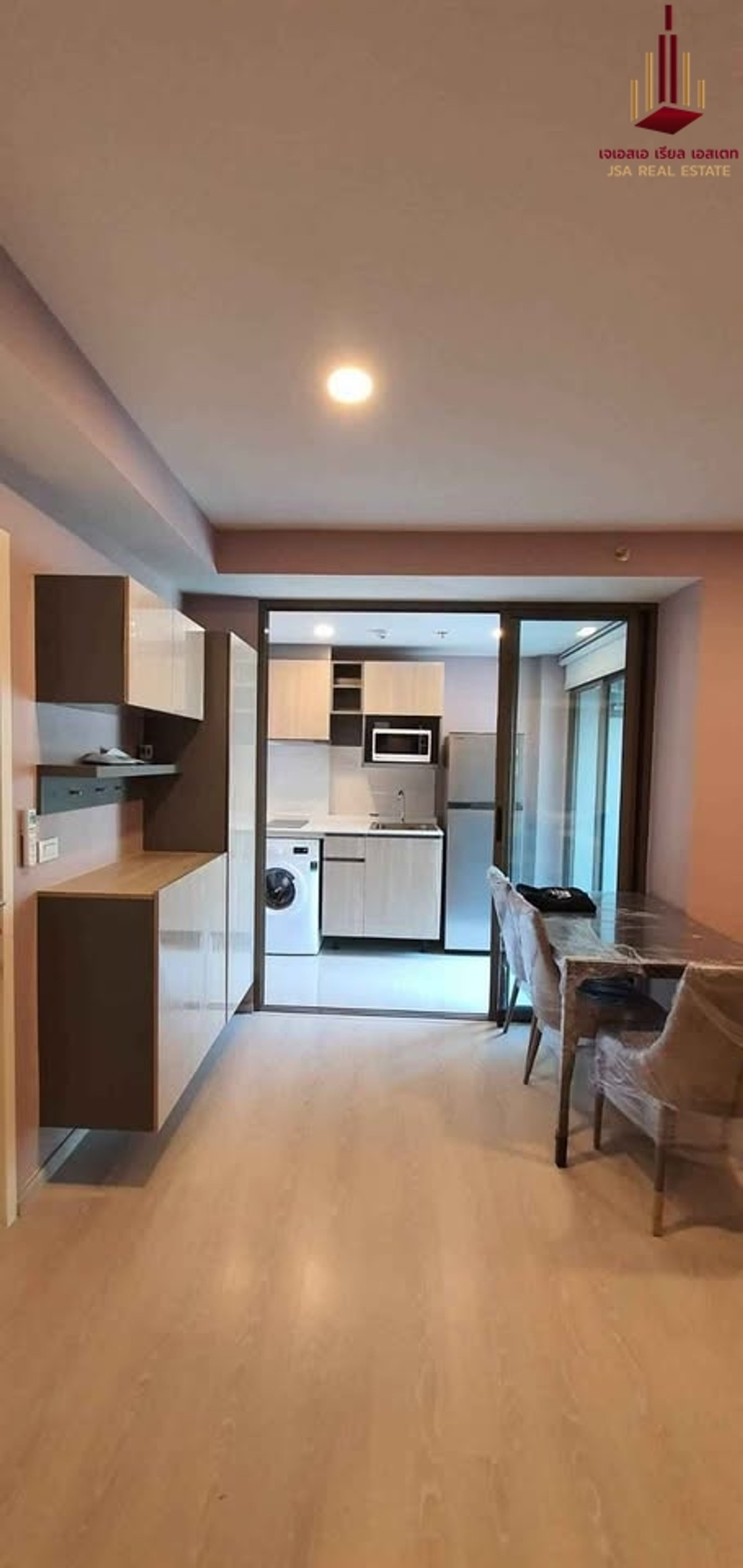 ✨ For Rent: PHYLL Phahol 34 Condo ✨  💰 Only 20,000 THB/month