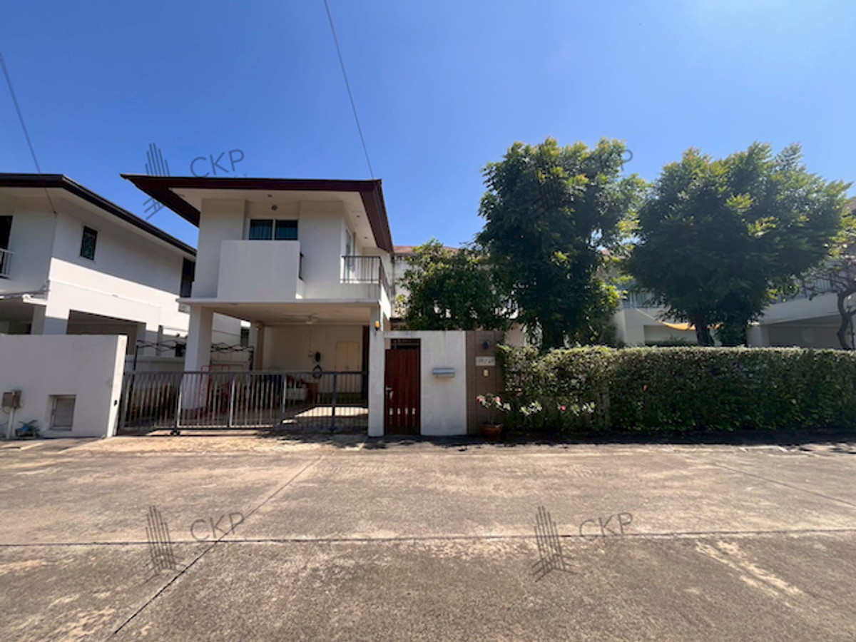 Single house for sale, Private Nirvana Kaset-Nawamin, near the main road with multiple access routes, close to the Pink Line MRT Maiyalap station.